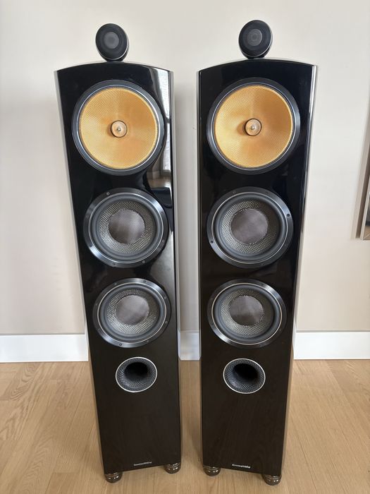 Bowers & Wilkins 804 D2 piano black