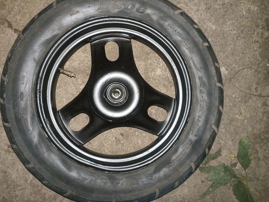 обод і покришка на скутер honda dio