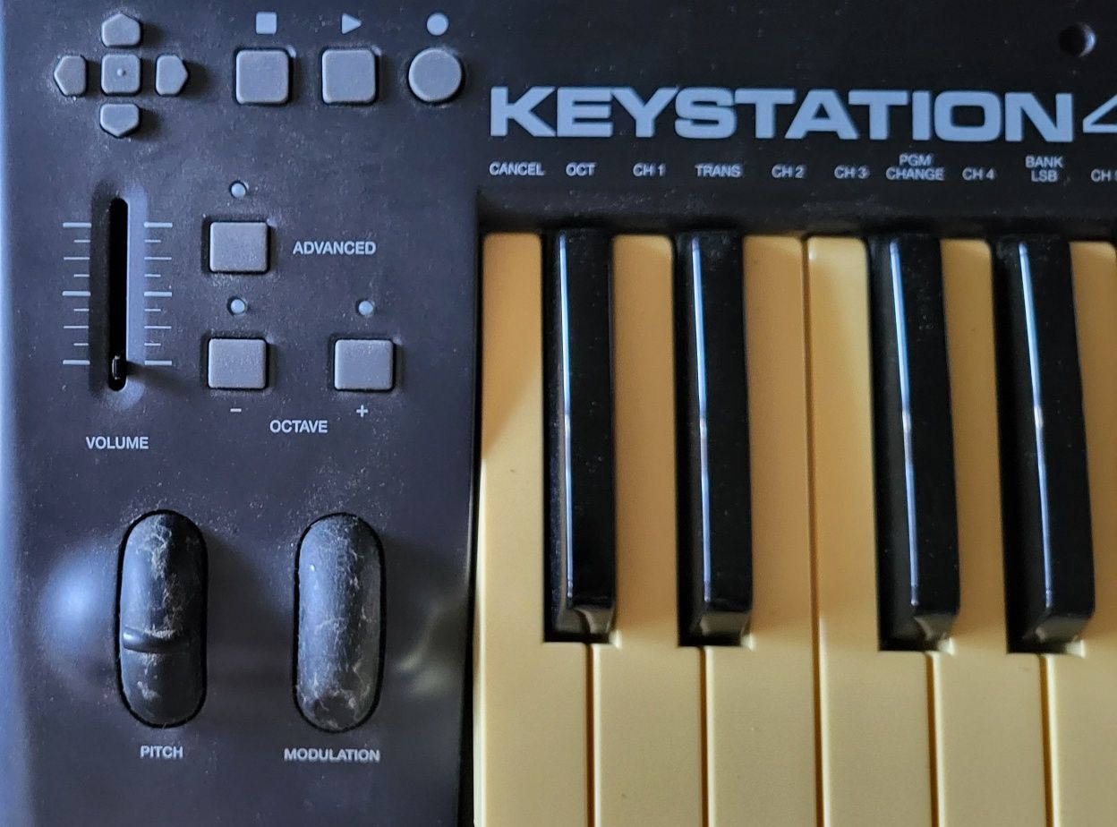 Midi-клавиатура M-audio keystation 49 + стойка