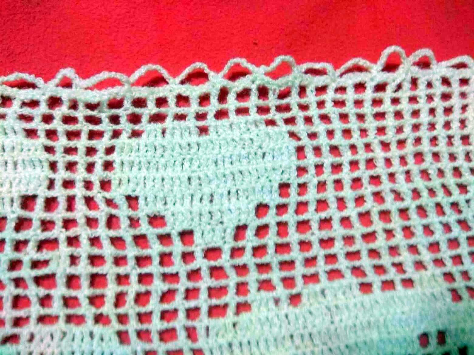 Firanka szydełkowa
Dziewczynka i chłopak
na huśtawce ok. 68 x 58 cm