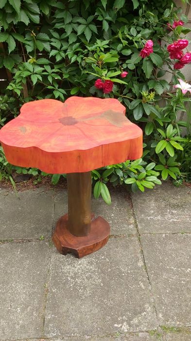 Stoliki kawowe z plastrów drewna