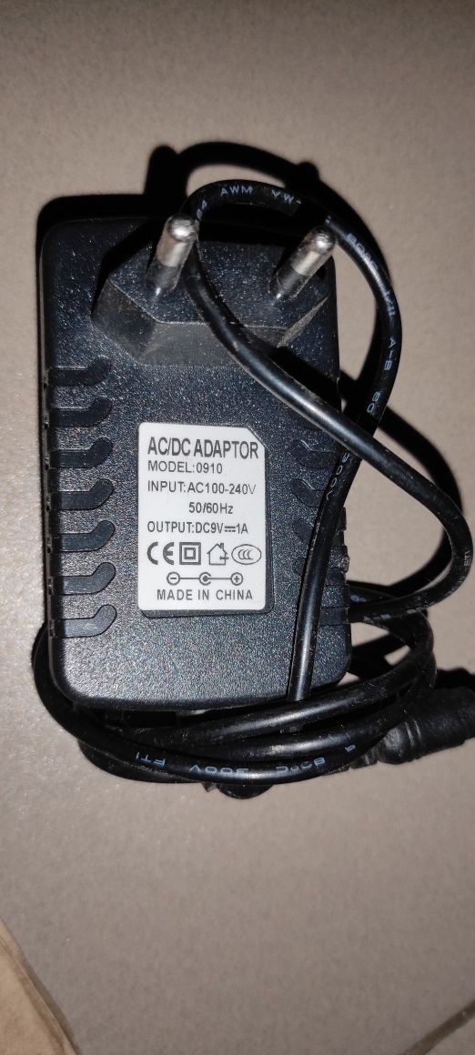 Адаптер Power Adapter 9V 1A разъём 5.5 х 2.5 мм