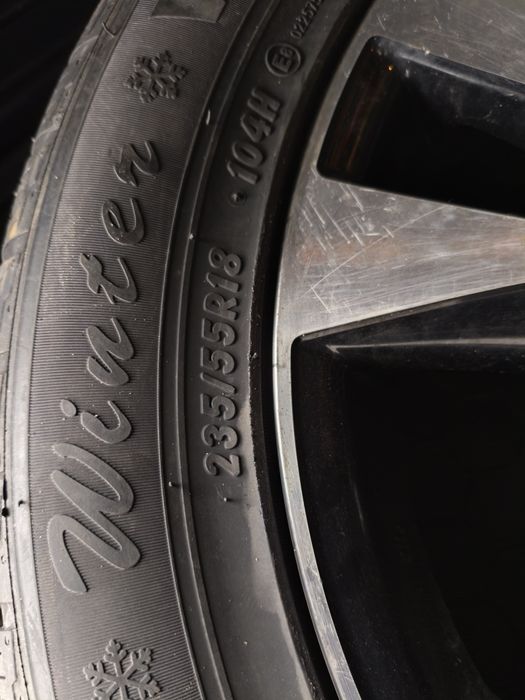 Продам диск з резиною на Toyota rav4 2014 року