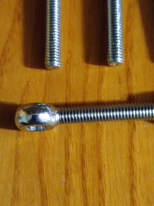 Śruba z oczkiem M6 x 56 mm