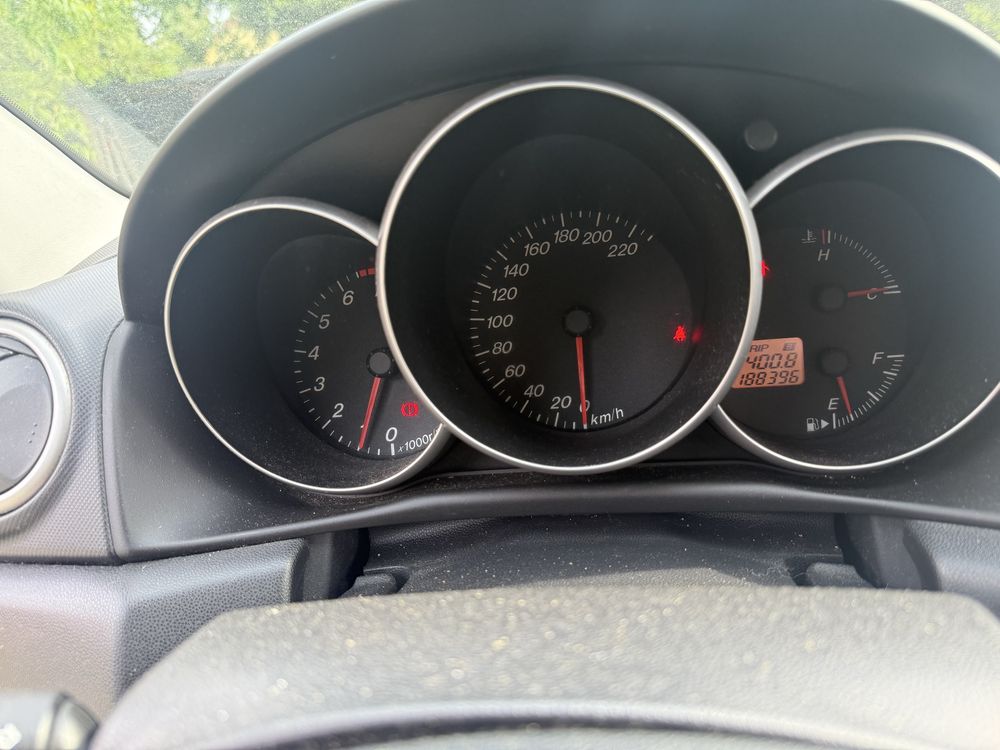 Mazda 3 1.6 benzyna 105km