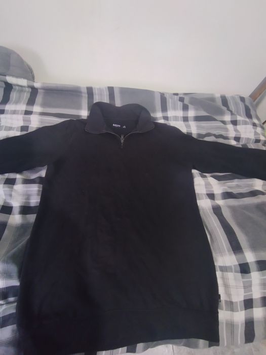 Олимпийка черная.