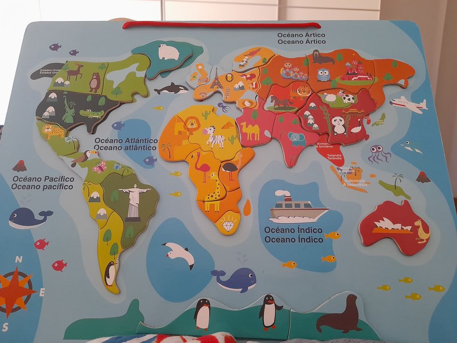 Puzzle magnético do Mundo / Planisfério Magnético