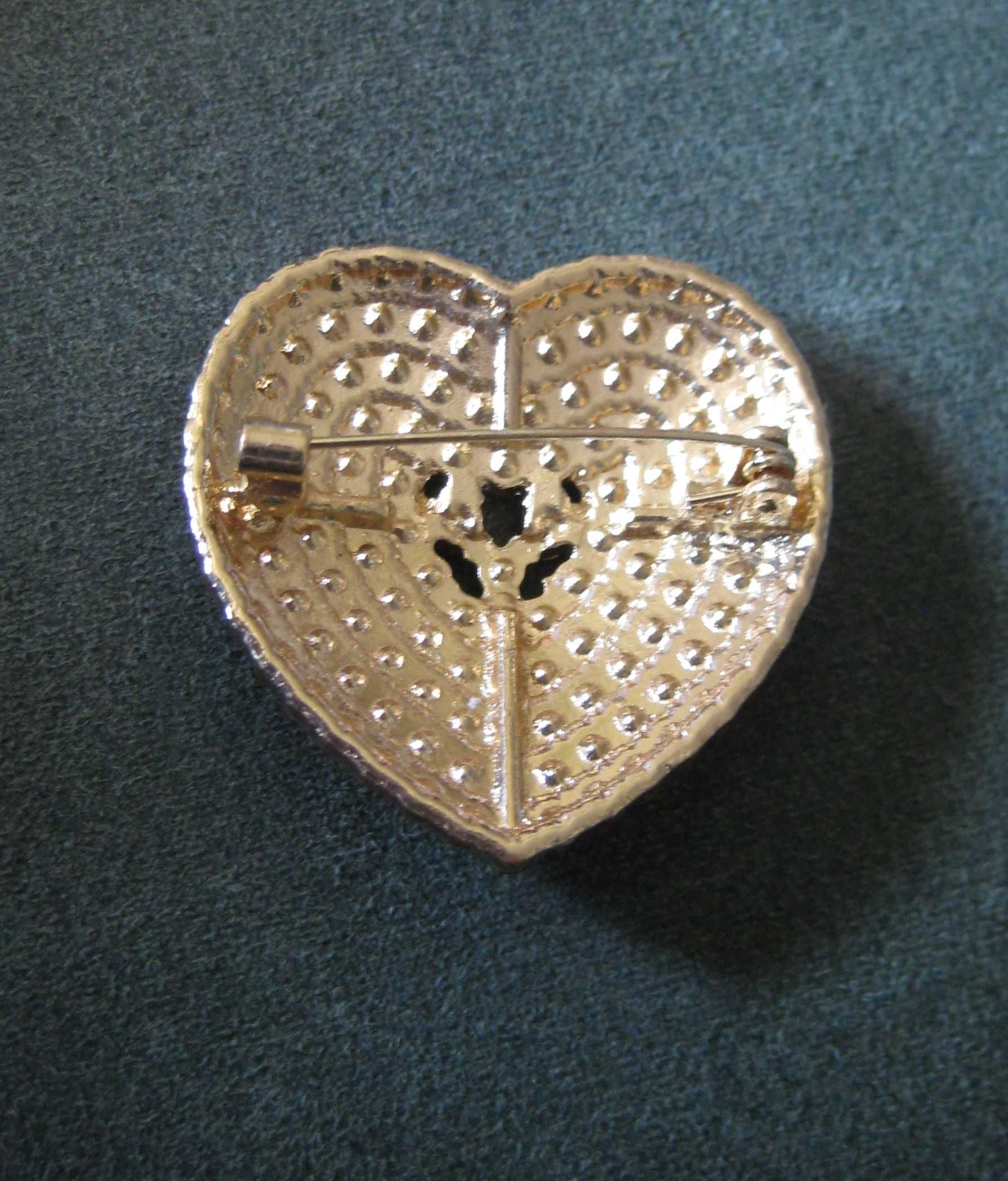Alfinete / Broche / Pregadeira Coração NOVO