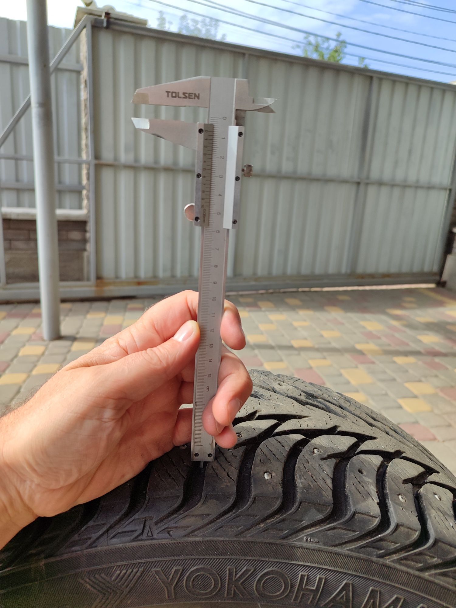 Резина Yokohama 235/55/r17