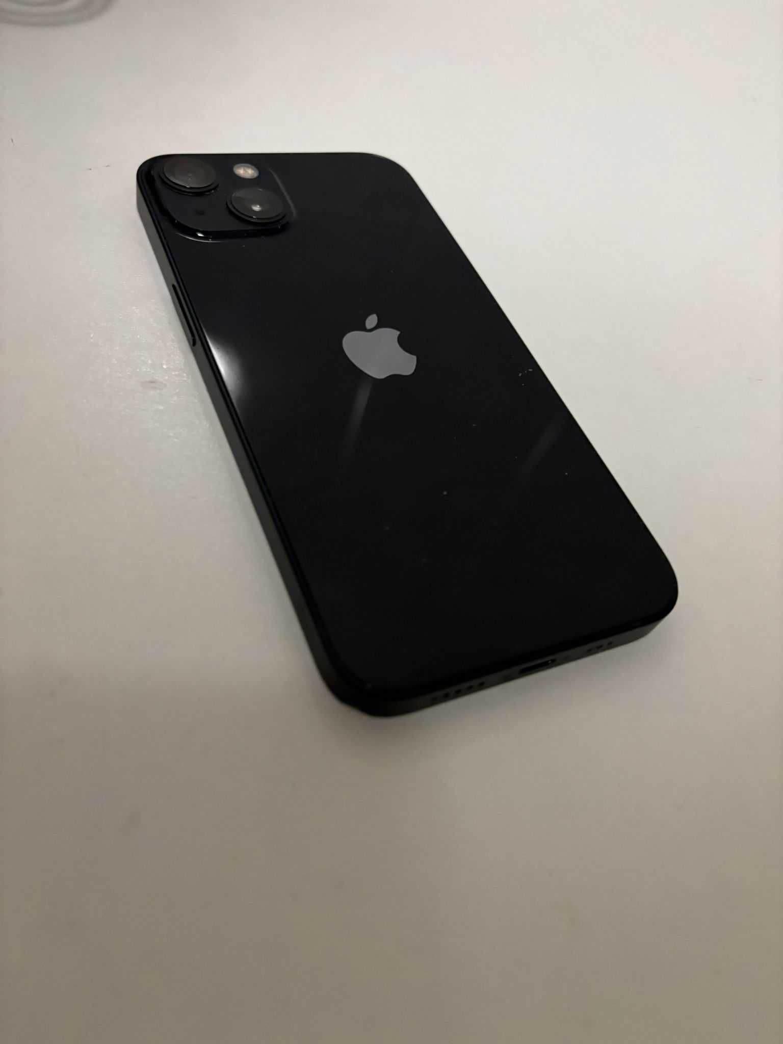 iPhone 13 128GB Preto - Como Novo