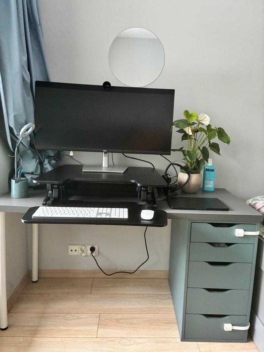 Sit-stand desk attachment / Podstawka na biurko