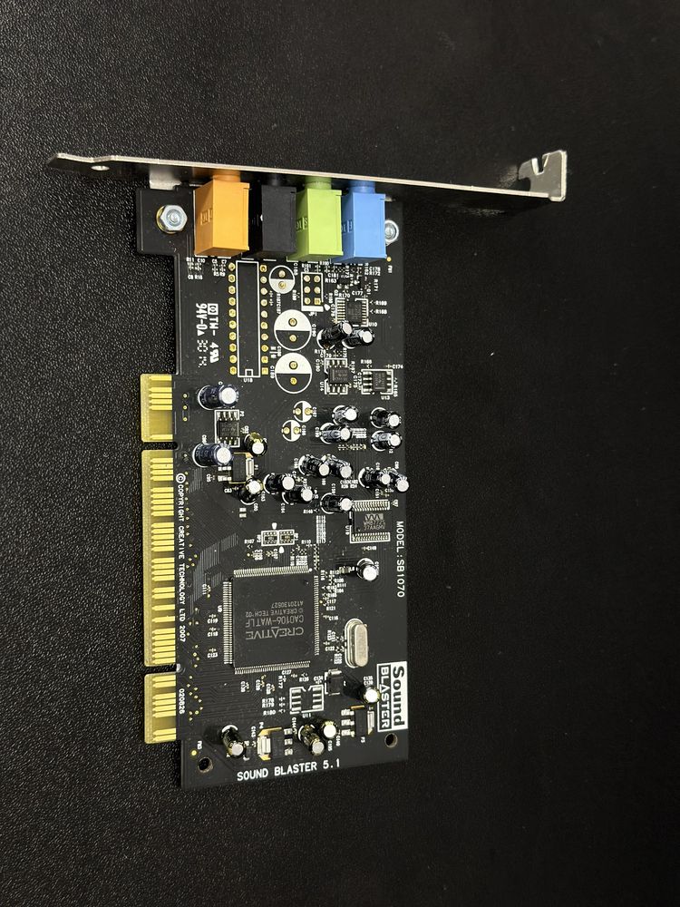 Звуковая карта Creative Sound Blaster SB1070 PCI 5.1