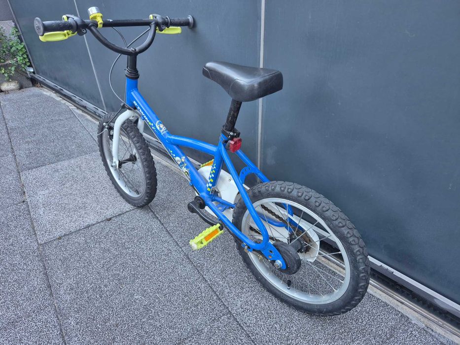 Bicicleta B'Twin de criança roda 16 com rodinhas auxiliares
