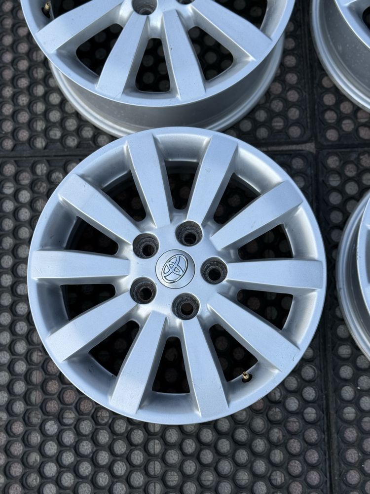 Диски оригінал toyota camry corolla avensis verso 5 114,3 r16
