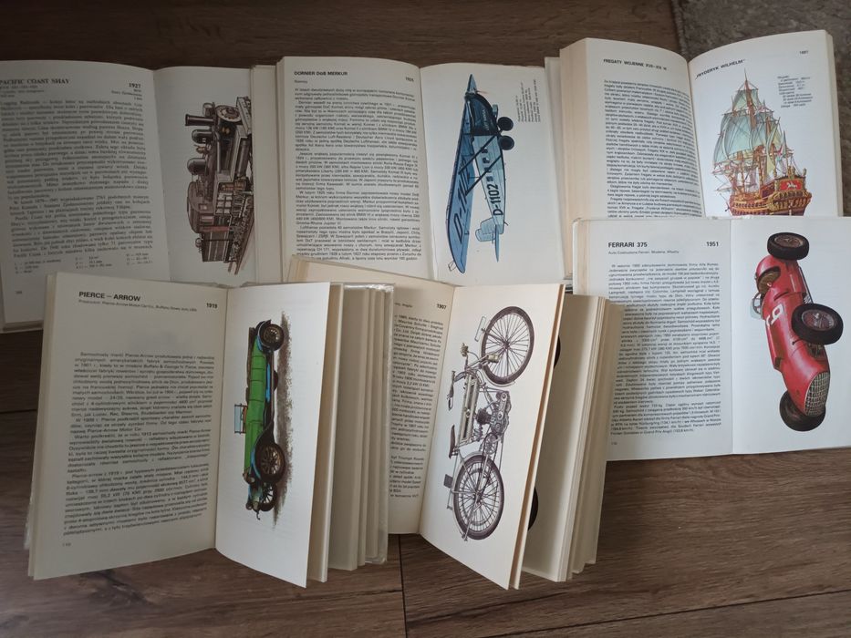 Zestaw książek stare pojazdy.