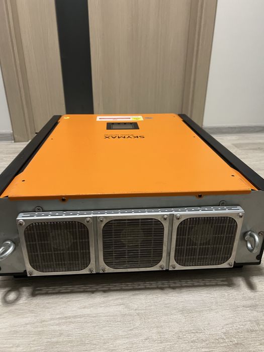 Falownik  hybrydowy SKYMAX 10kW / Inwerter