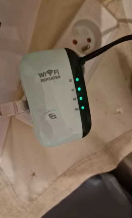 Посилювач розширювач сигналу WiFi 2.4 ГГц 220V