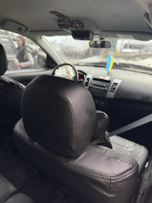 Продам після ДТП Mitsubishi Outlander XL