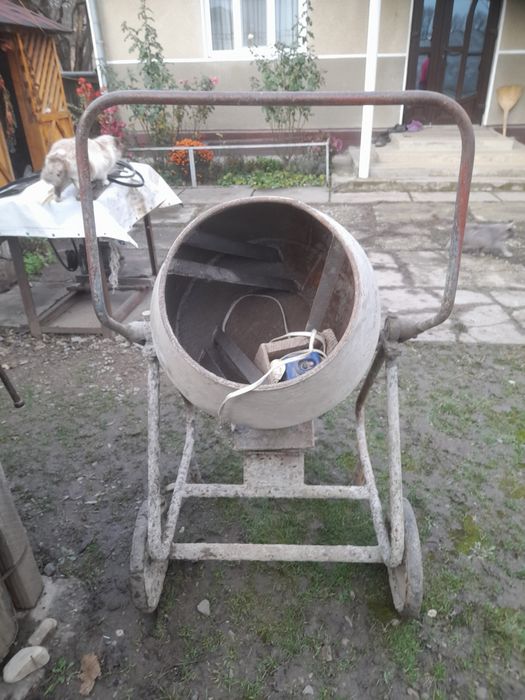 Бетонозмишувачь б/у