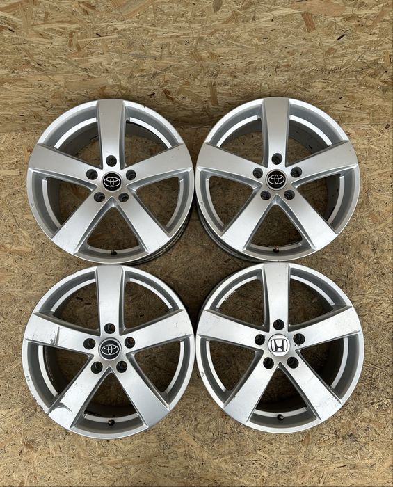 Диски5/114 R17 ET50 ЦО(діа)64.1 титани диски