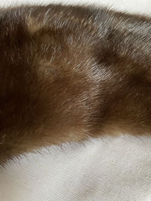 Kołnierz z naturalnego futra norki z norek brązowy