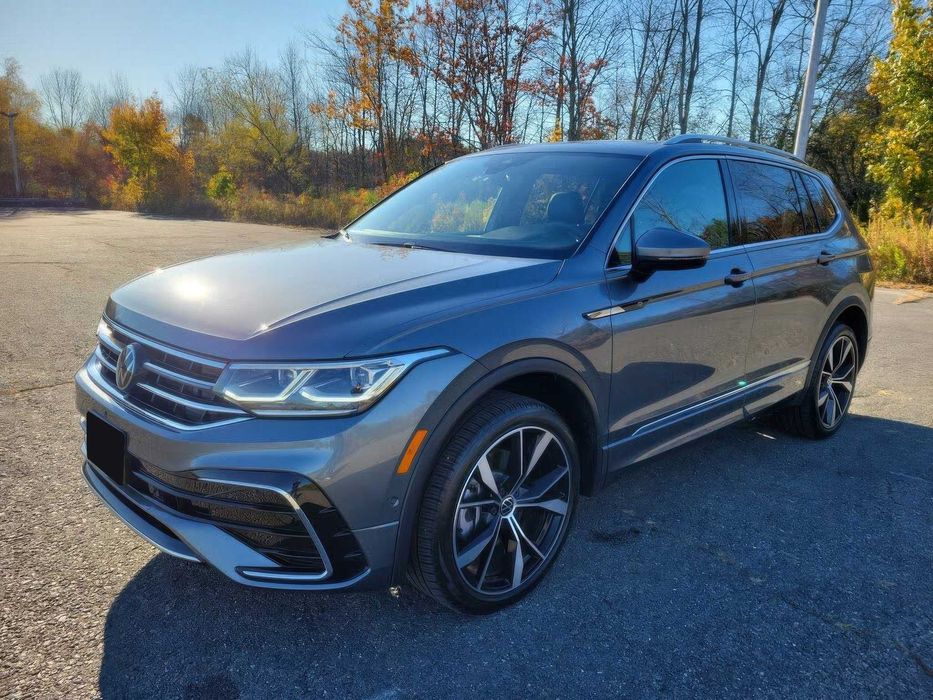 Volkswagen Tiguan SEL R-Line 4Motion      2024