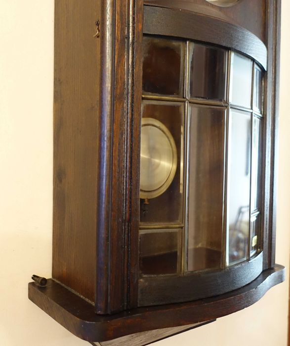 Ładny ,stylowy zegar wiszący Minute