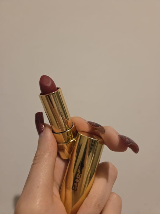 Douglas szminka retro red, nowa nieużywana