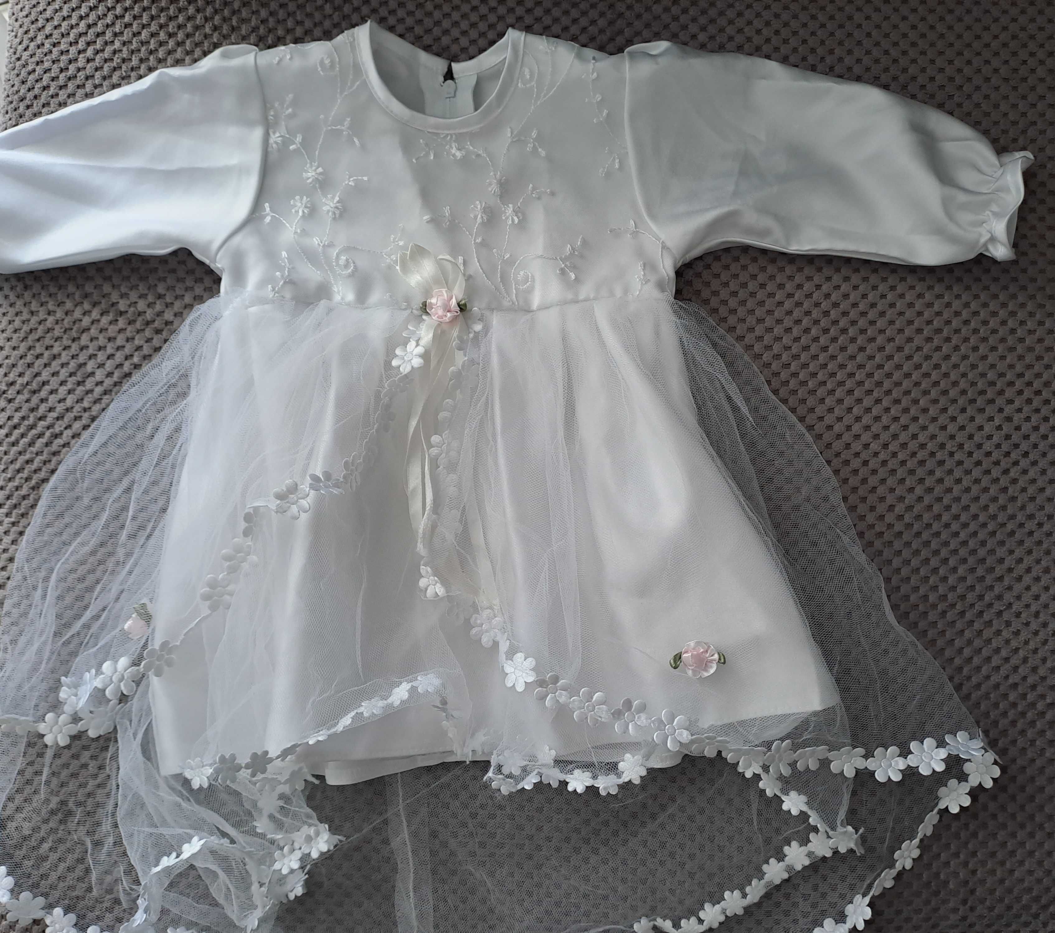 Biała sukienka do chrztu r. 68