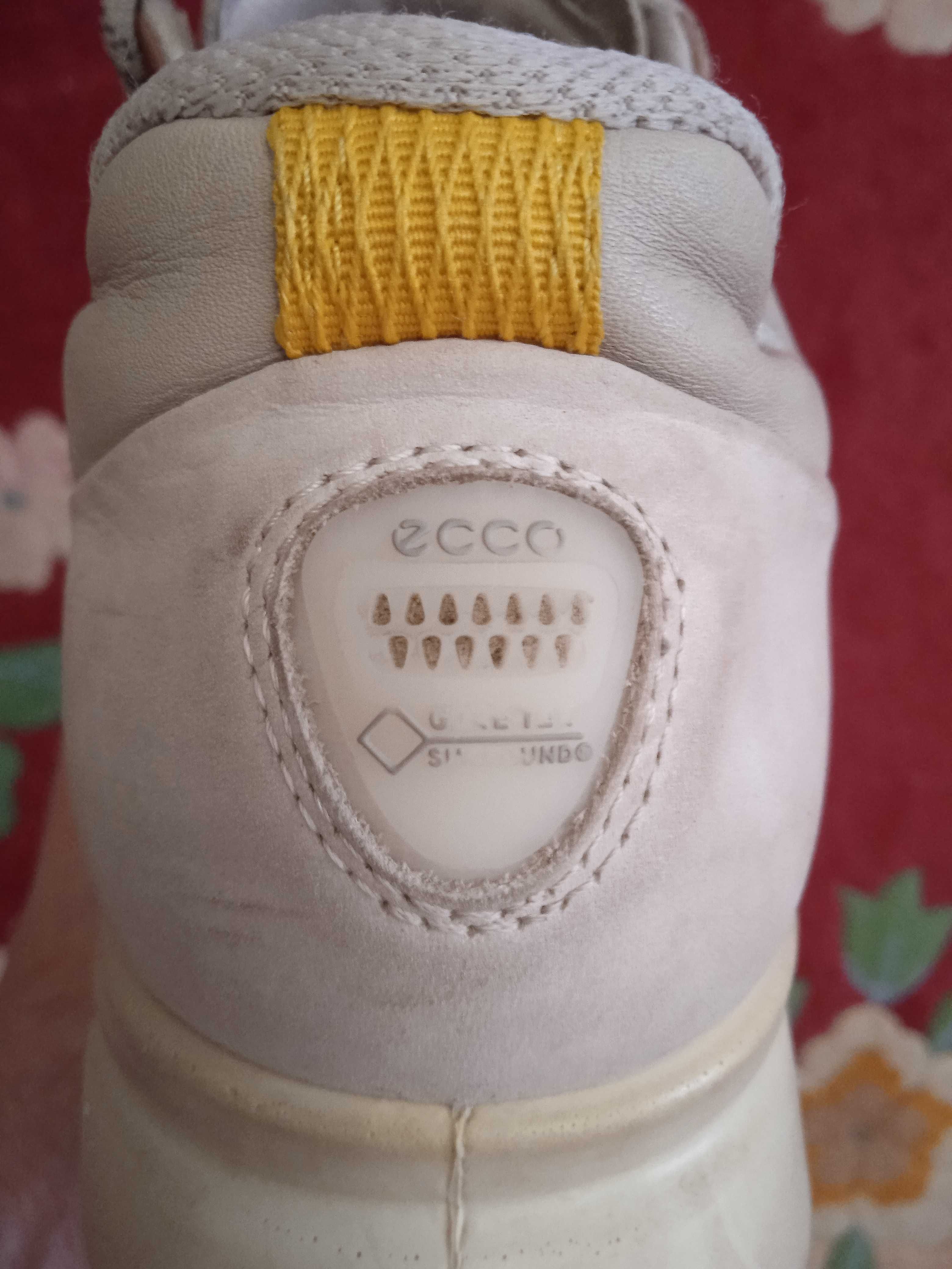 Водостойкие кроссовки ECCO Gore- Tex