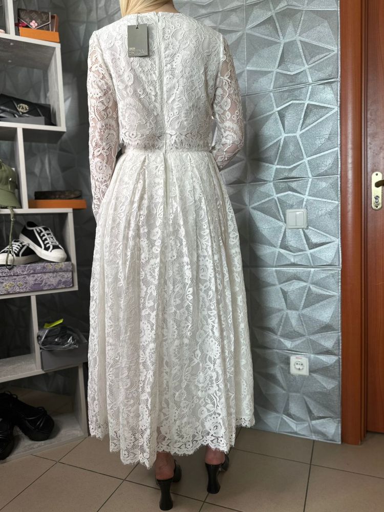 Сукня фірми Asos