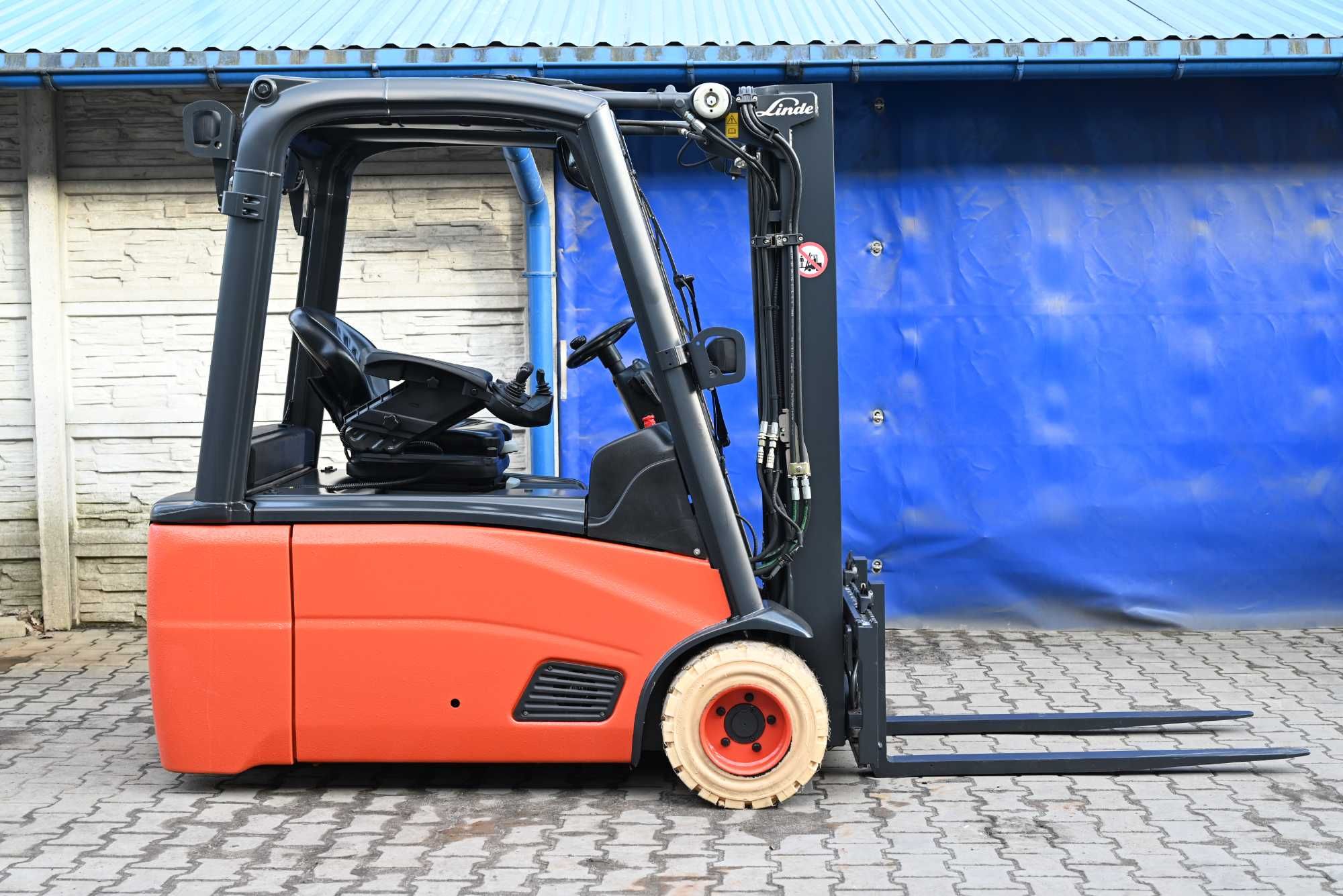 Wózek widłowy Linde E16 L Triplex 410 cm 2013 rok 6736 mth FHP 359