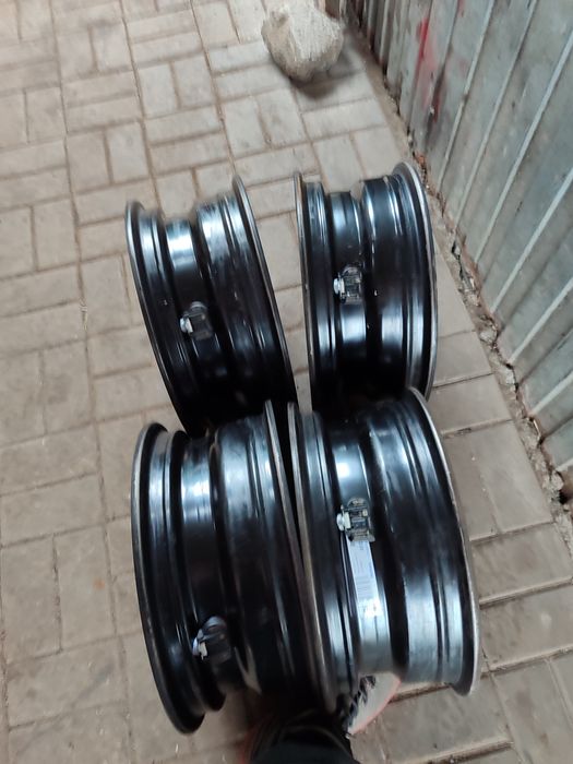 Диски металеві r15 hyundai kia 5.114.3 dia 67.1 et 46