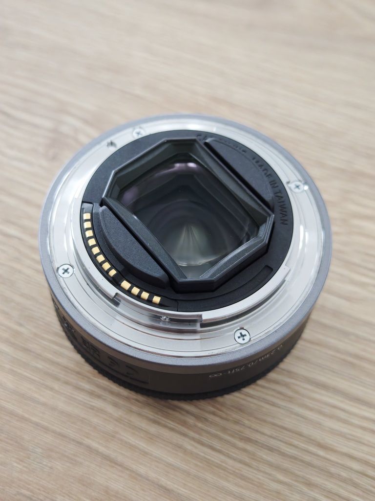 Obiektyw Canon RF 28mm f/2.8 STM Jak nowy GWARANCJA Filtr polar