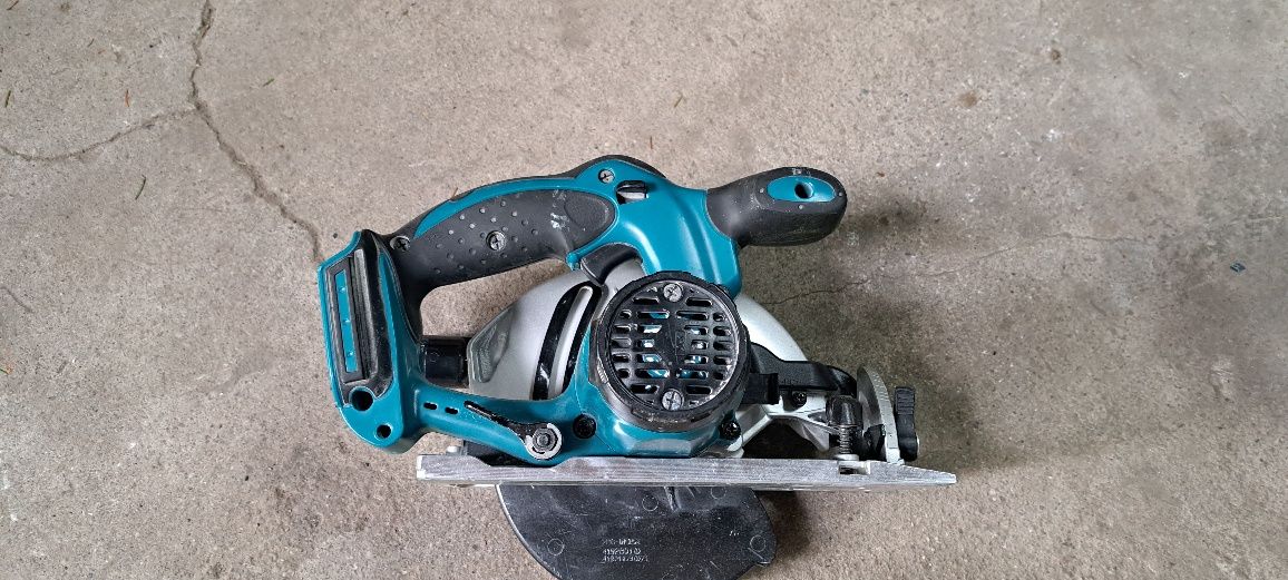 Pilarka aku makita Bss610 !