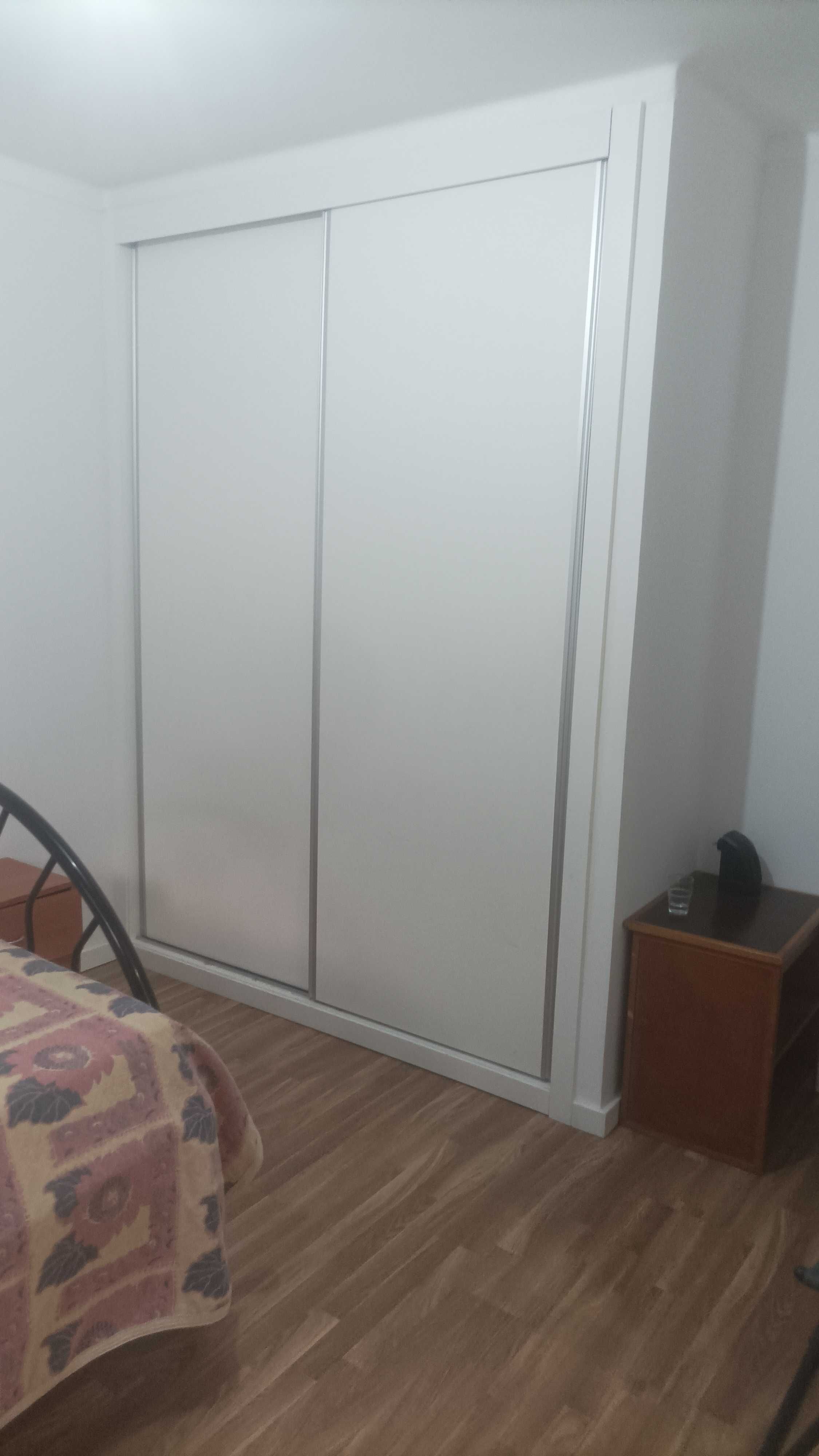 Suite excelente a 1 km da praia