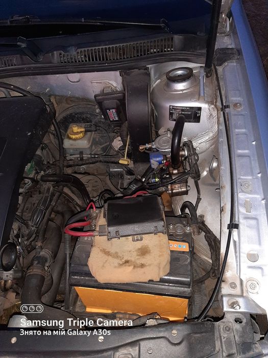 Vokksvagen Bora 1,6 16v 105 к.с.
