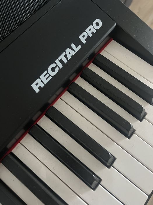 ! Топ ціна ! Цифрове піаніно ALESIS RECITAL PRO (+педаль, +підставка)