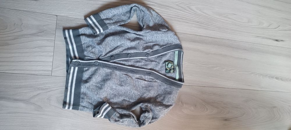 Sweterek dla chłopca 104