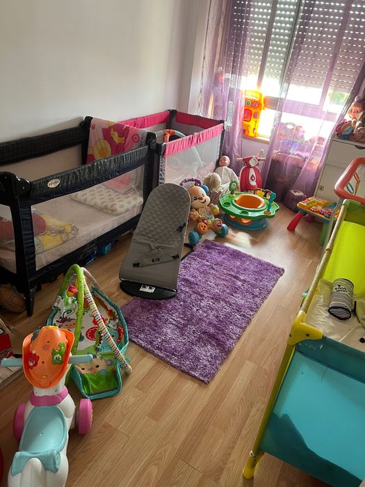 Tomo conta de crianças