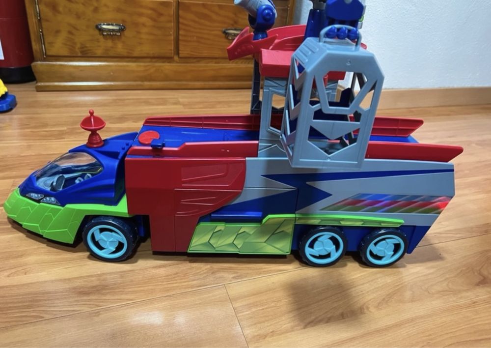 Carro grande do pj masks