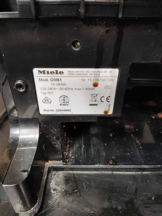 Miele CM61 kadłubek obudowa lewa prawa