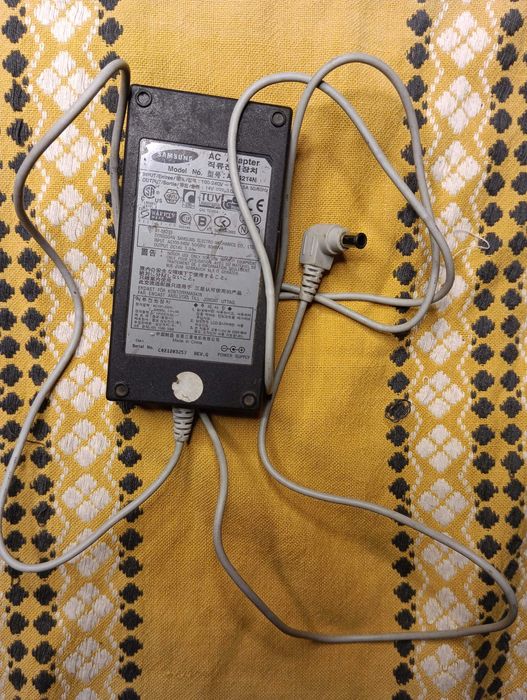Блок живлення питания до монітора SAMSUNG 14V 3.0A (6.5×4.4mm)