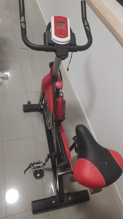 Bicicleta ergométrica magnética