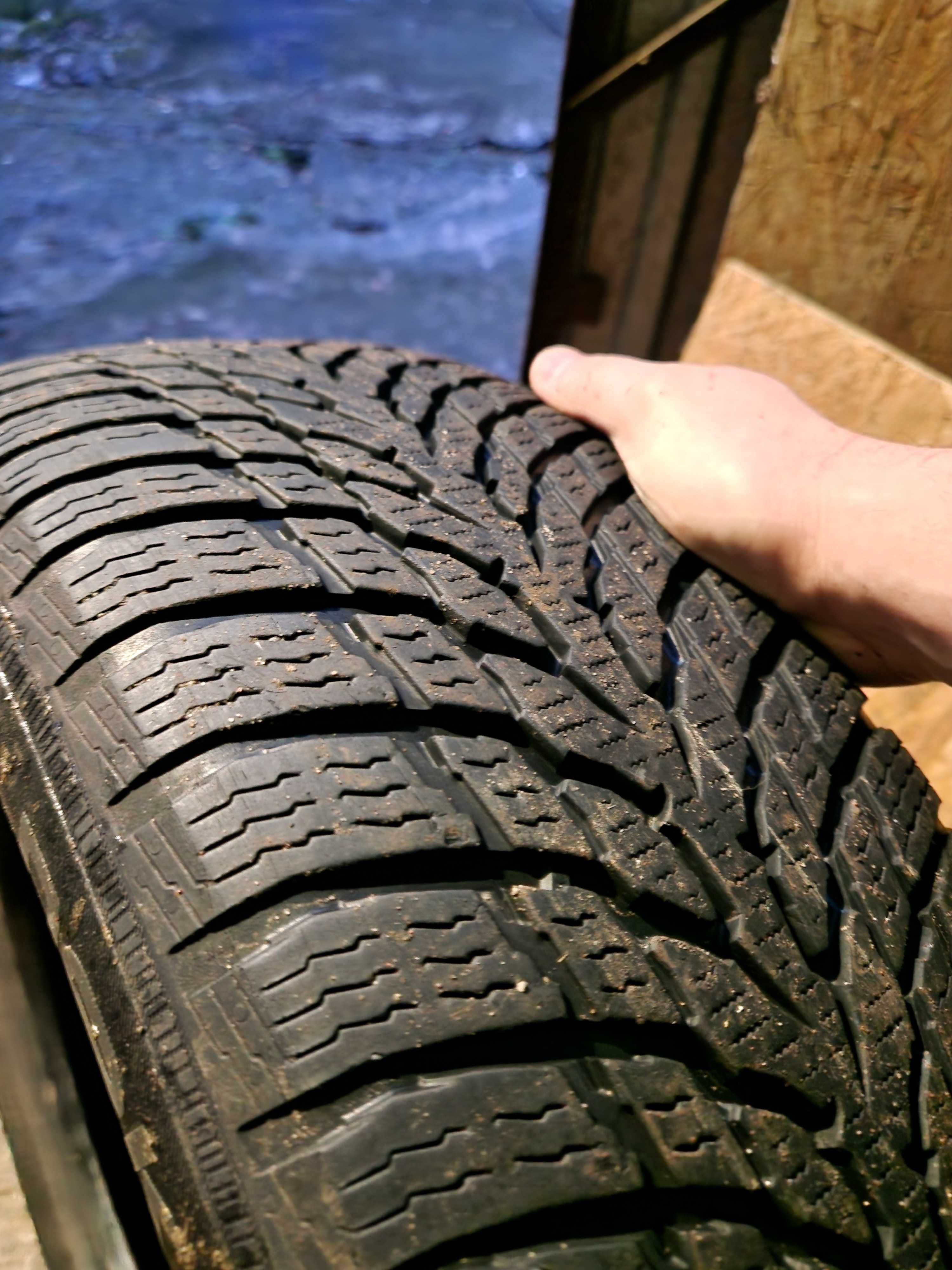 Opony zimowe nokian 205/55/R16