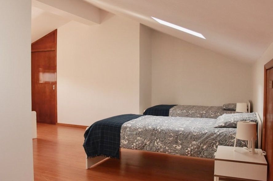 ARRENDAM-SE QUARTOS E LOFT PORTO 100m Estação de Comboios de Rio Tinto