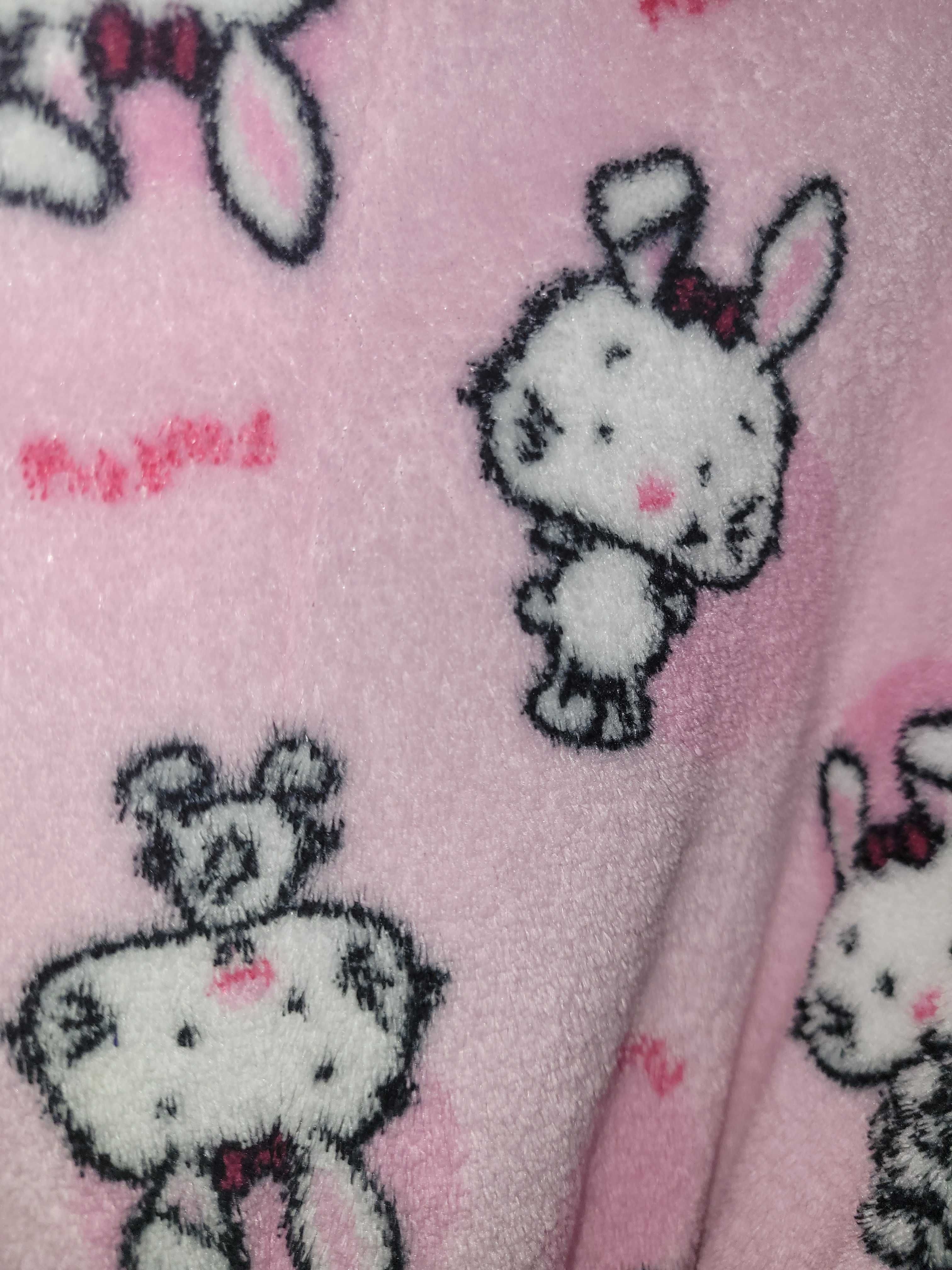 Szlafrok dziewczęcy różowy Hello Kitty 134/140