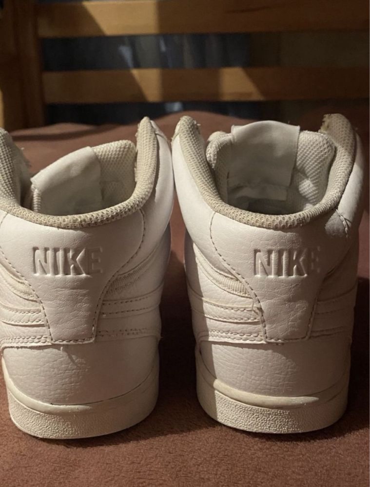 білі кросівки піке розмір 40, y2k,sk8,jordan,adidas