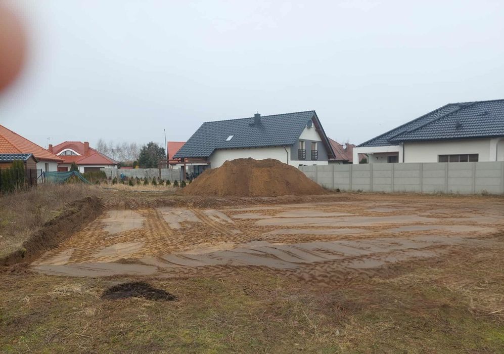 USŁUGI ZIEMNE I TRANSPORTOWE

Transport ziemi i materiałów sypkich

Tr