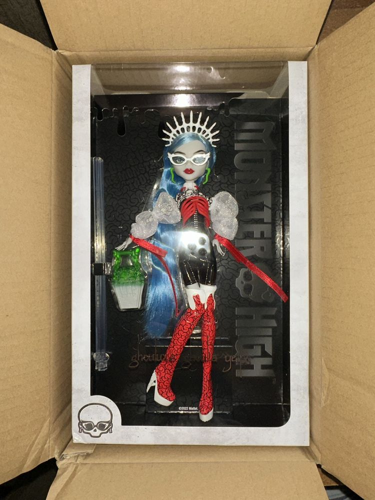 Monster High Collector Doll Ghouluxe Ghoulia